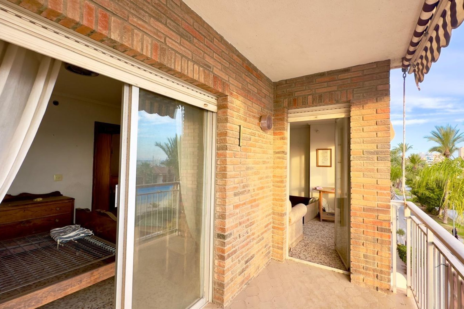 Resale - Apartment -
Torrevieja