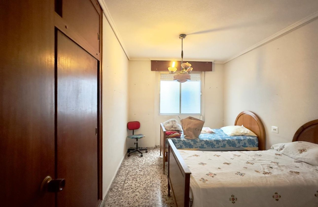 Resale - Apartment -
Torrevieja