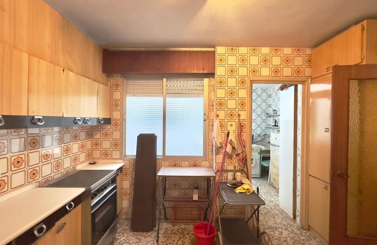 Resale - Apartment -
Torrevieja