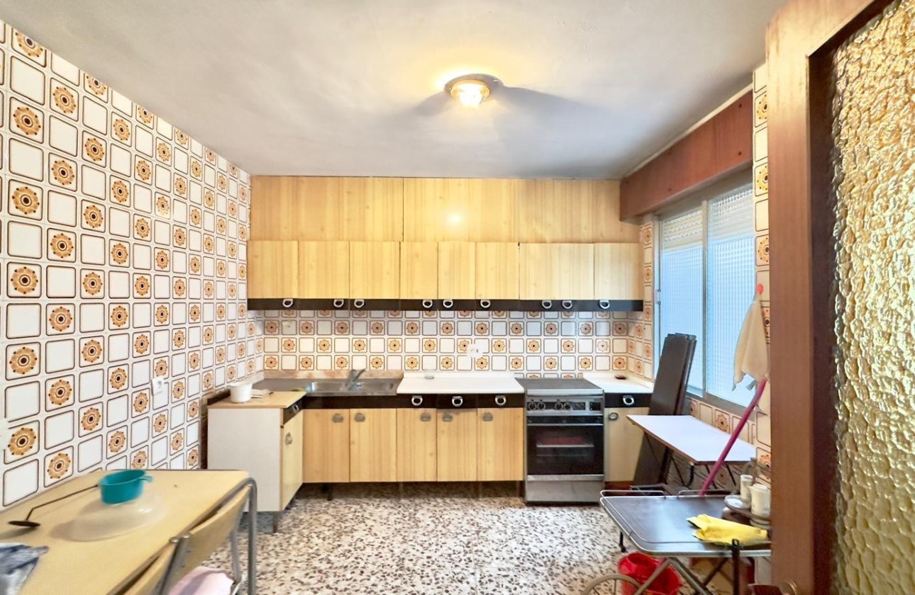 Resale - Apartment -
Torrevieja