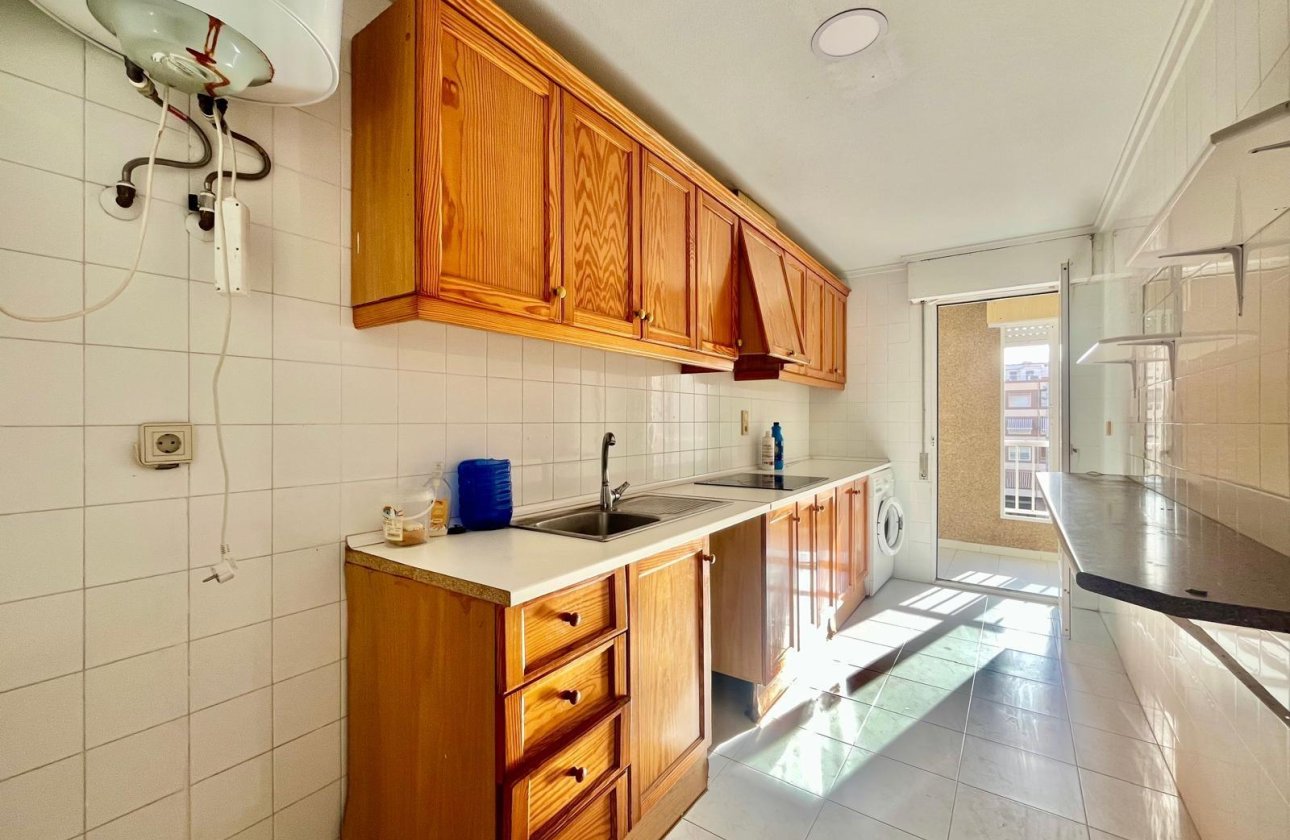 Resale - Apartment -
Torrevieja