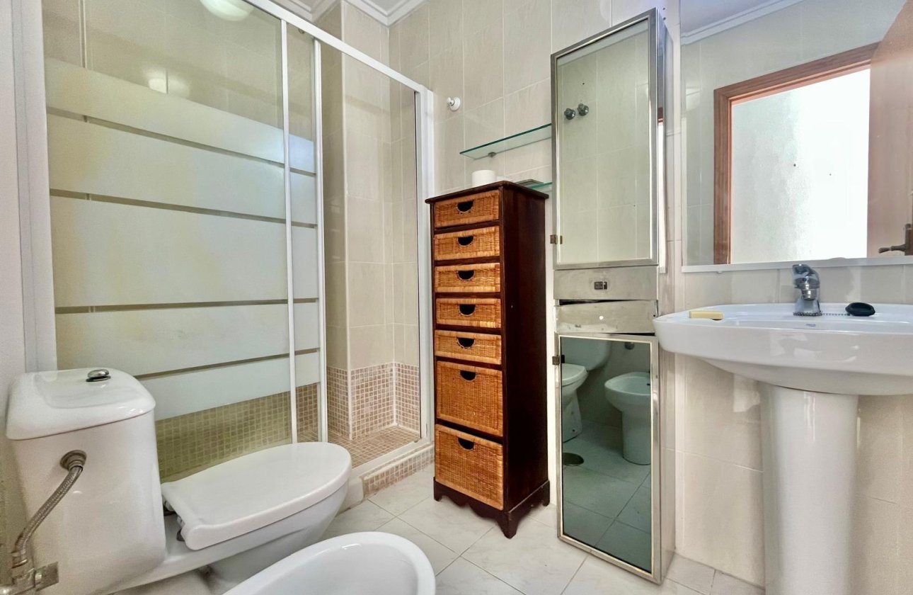 Resale - Apartment -
Torrevieja