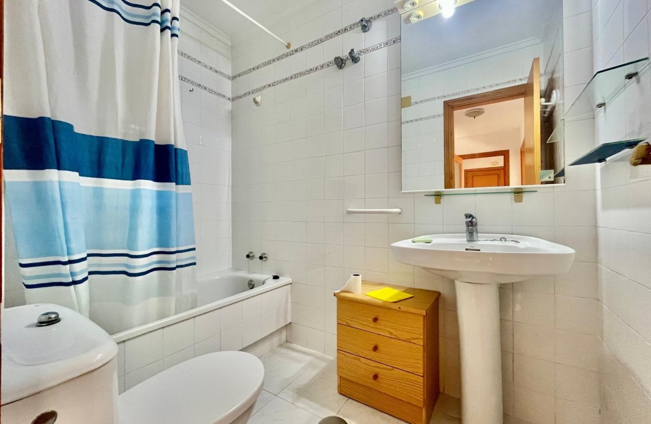 Resale - Apartment -
Torrevieja