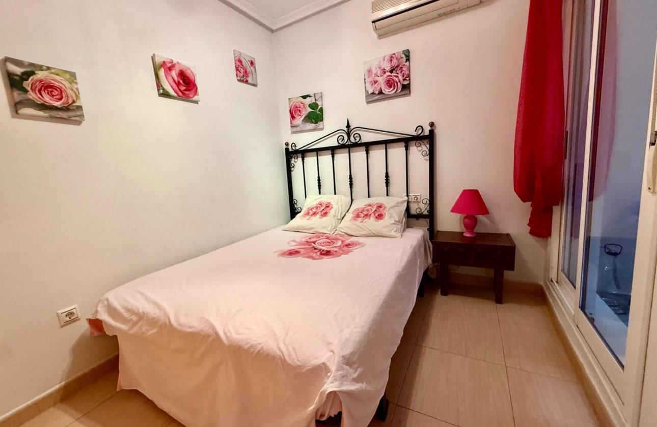 Resale - Apartment -
Torrevieja