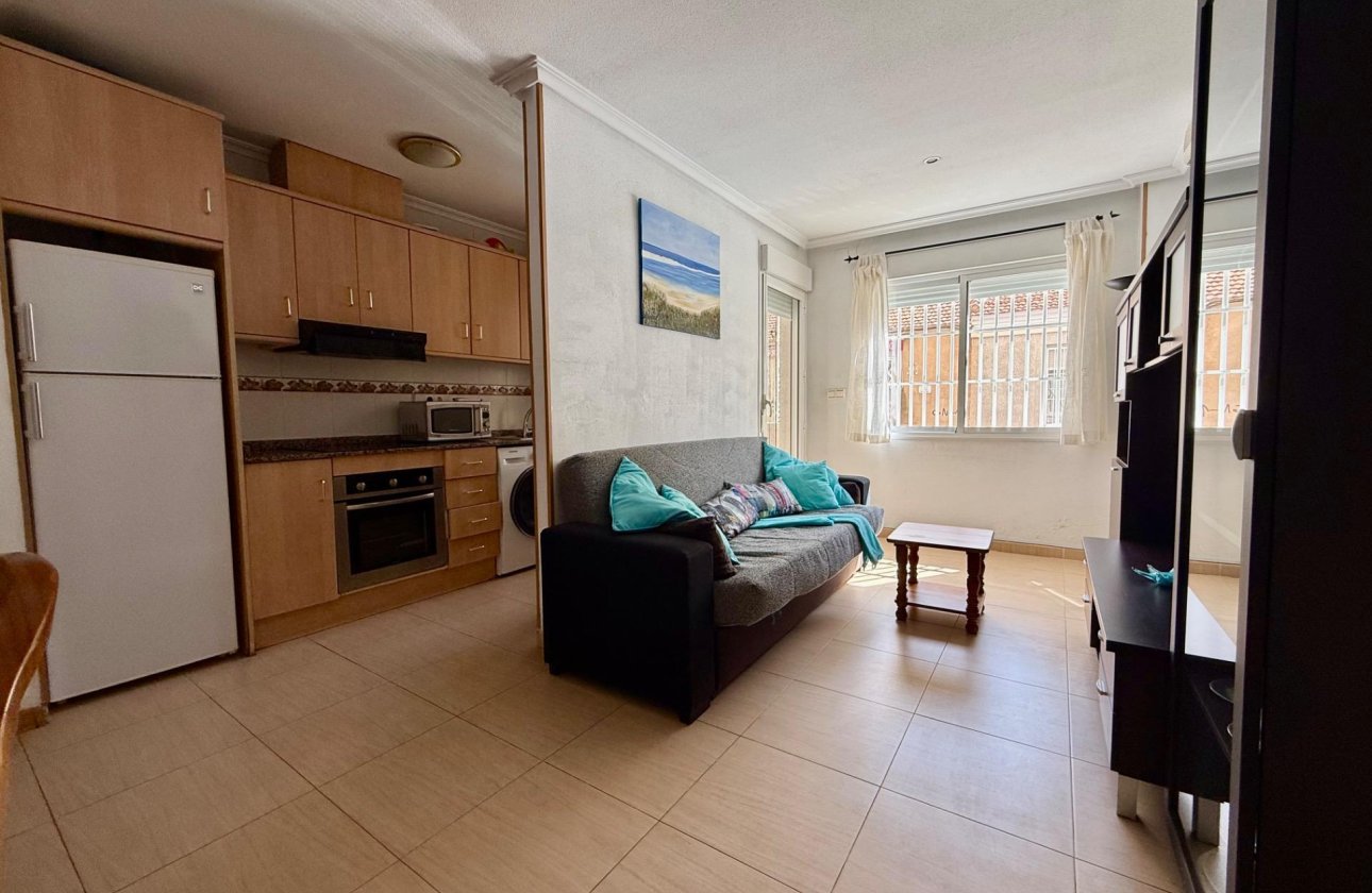 Resale - Apartment -
Torrevieja