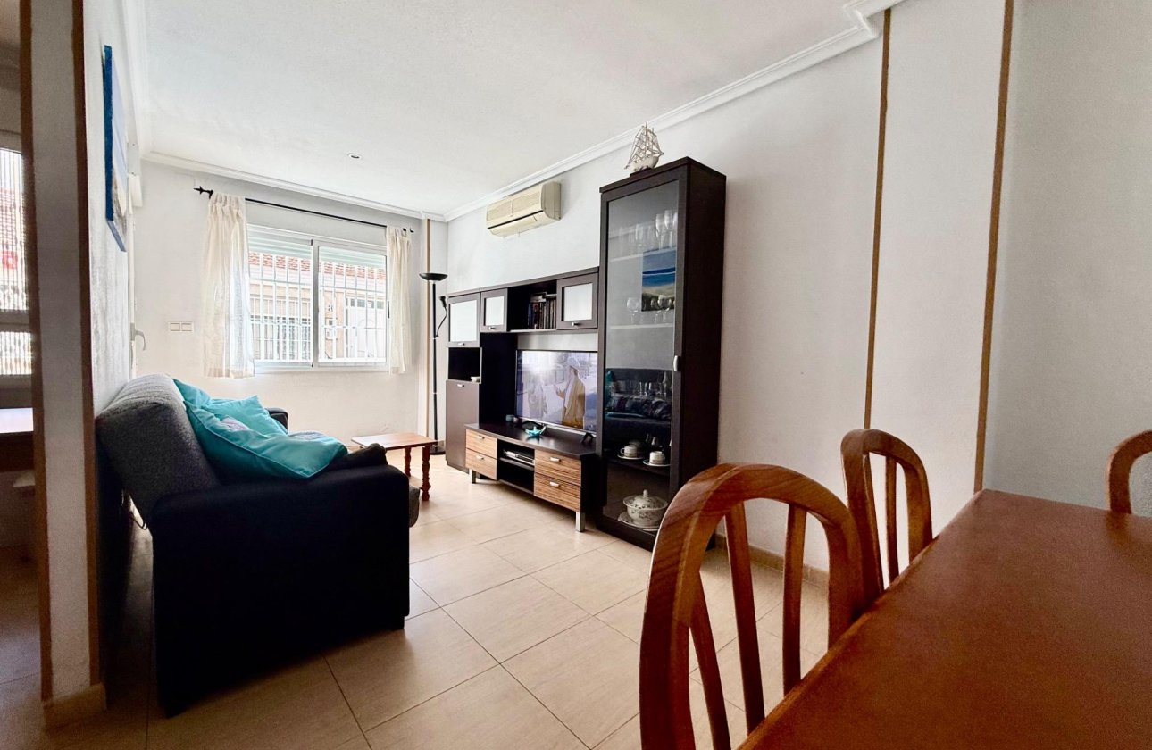 Resale - Apartment -
Torrevieja