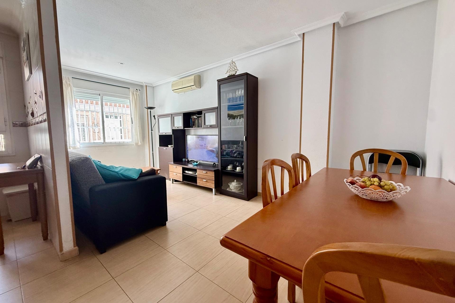 Resale - Apartment -
Torrevieja