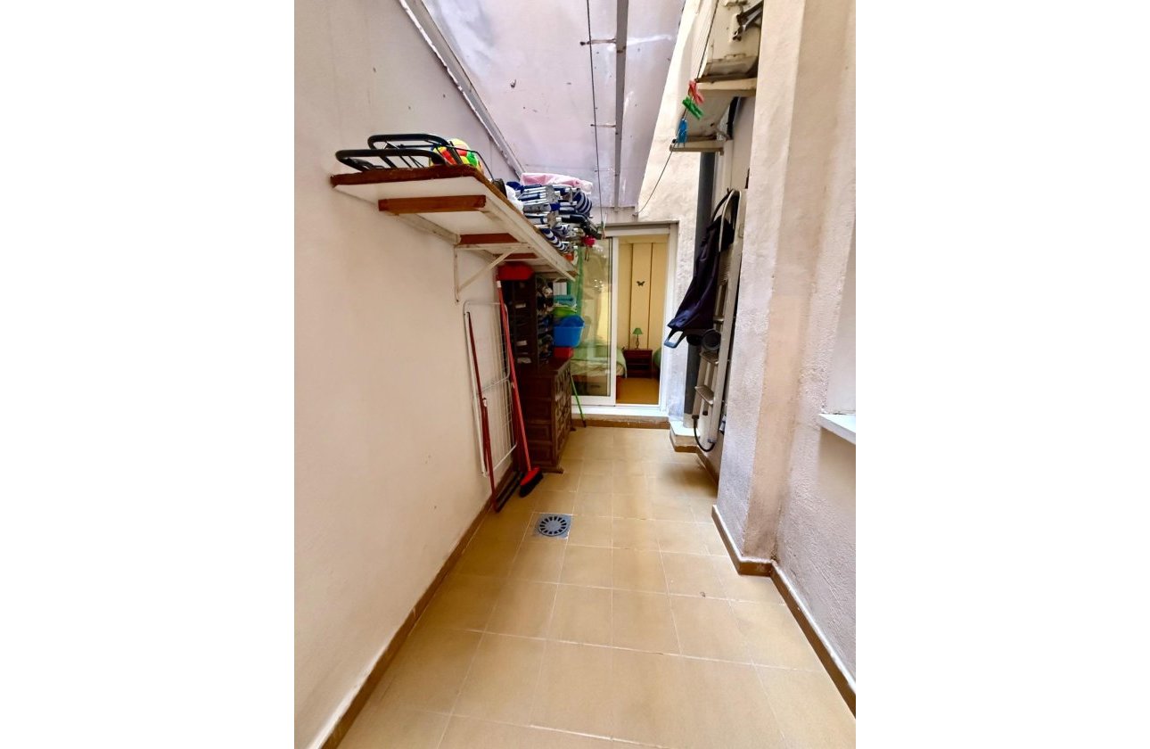 Resale - Apartment -
Torrevieja
