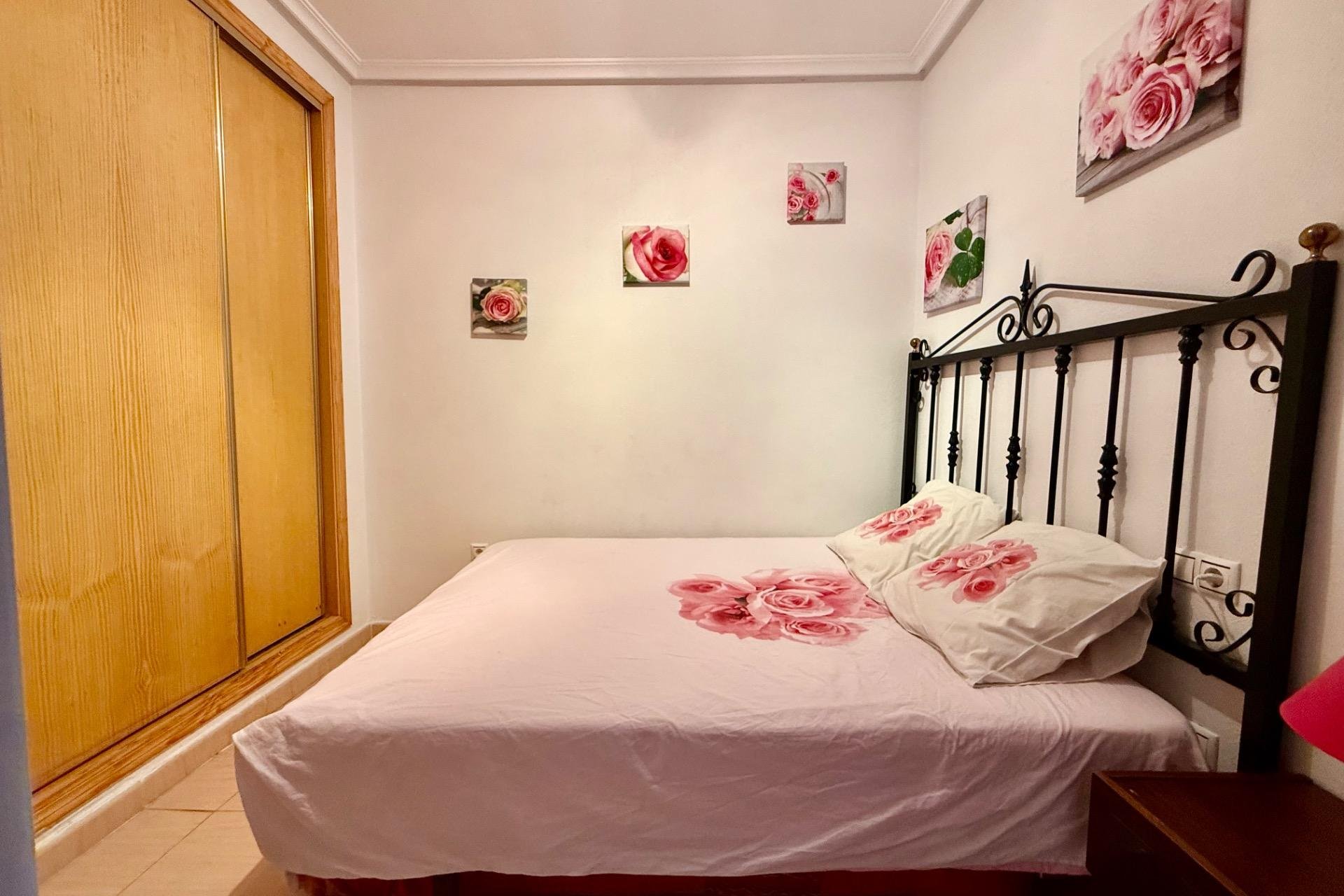 Resale - Apartment -
Torrevieja