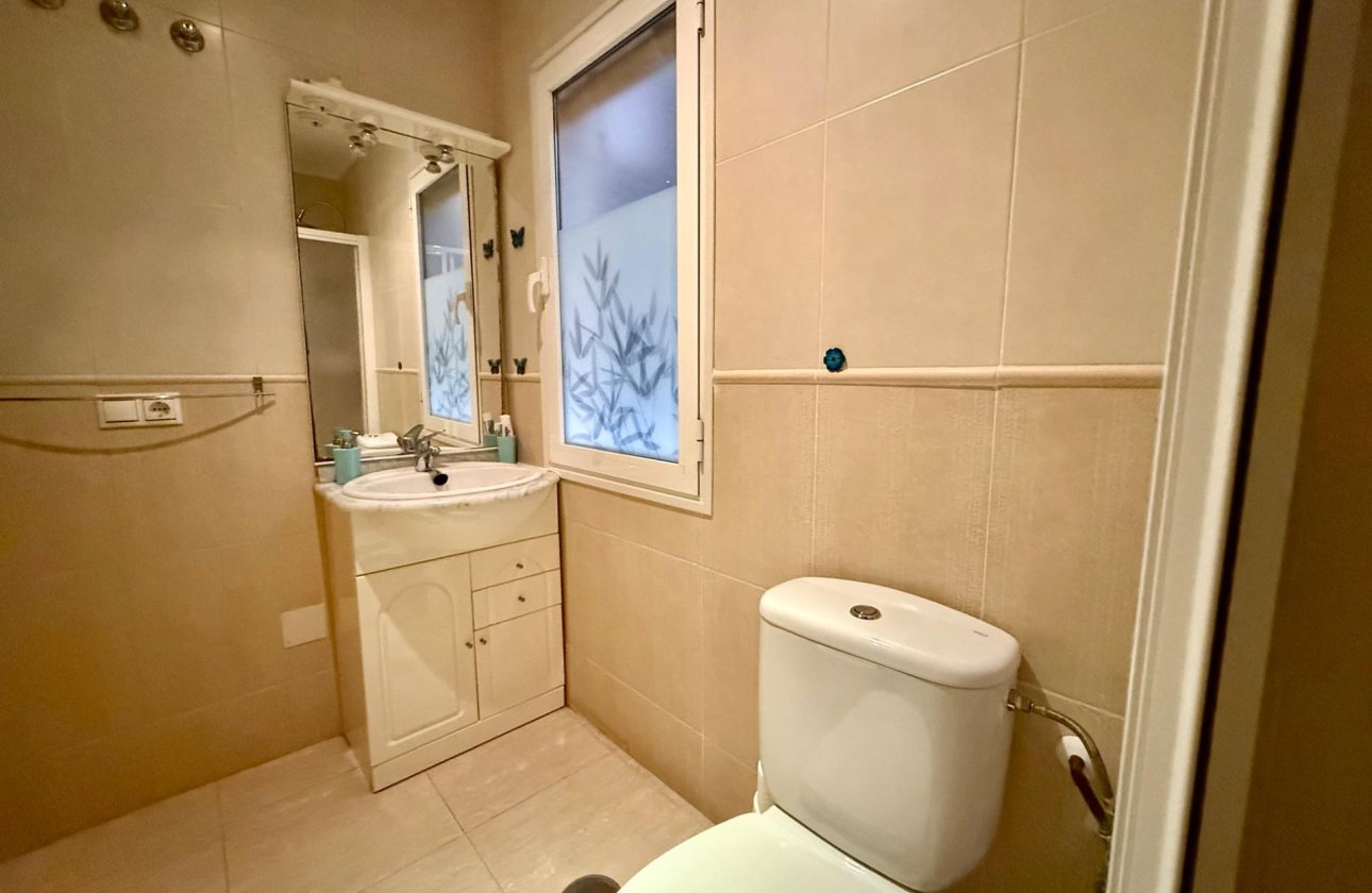 Resale - Apartment -
Torrevieja
