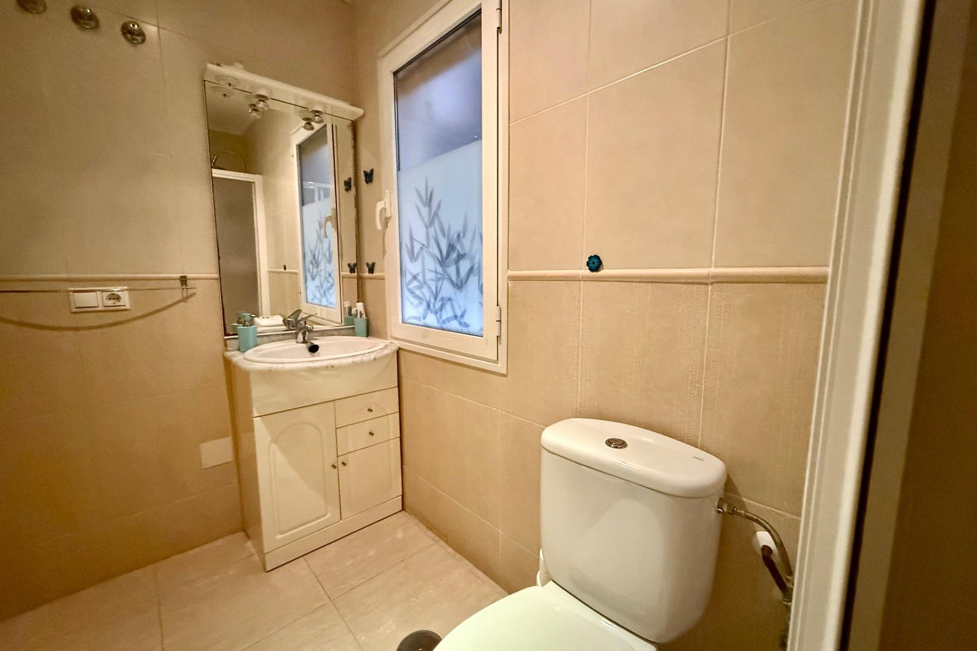 Resale - Apartment -
Torrevieja
