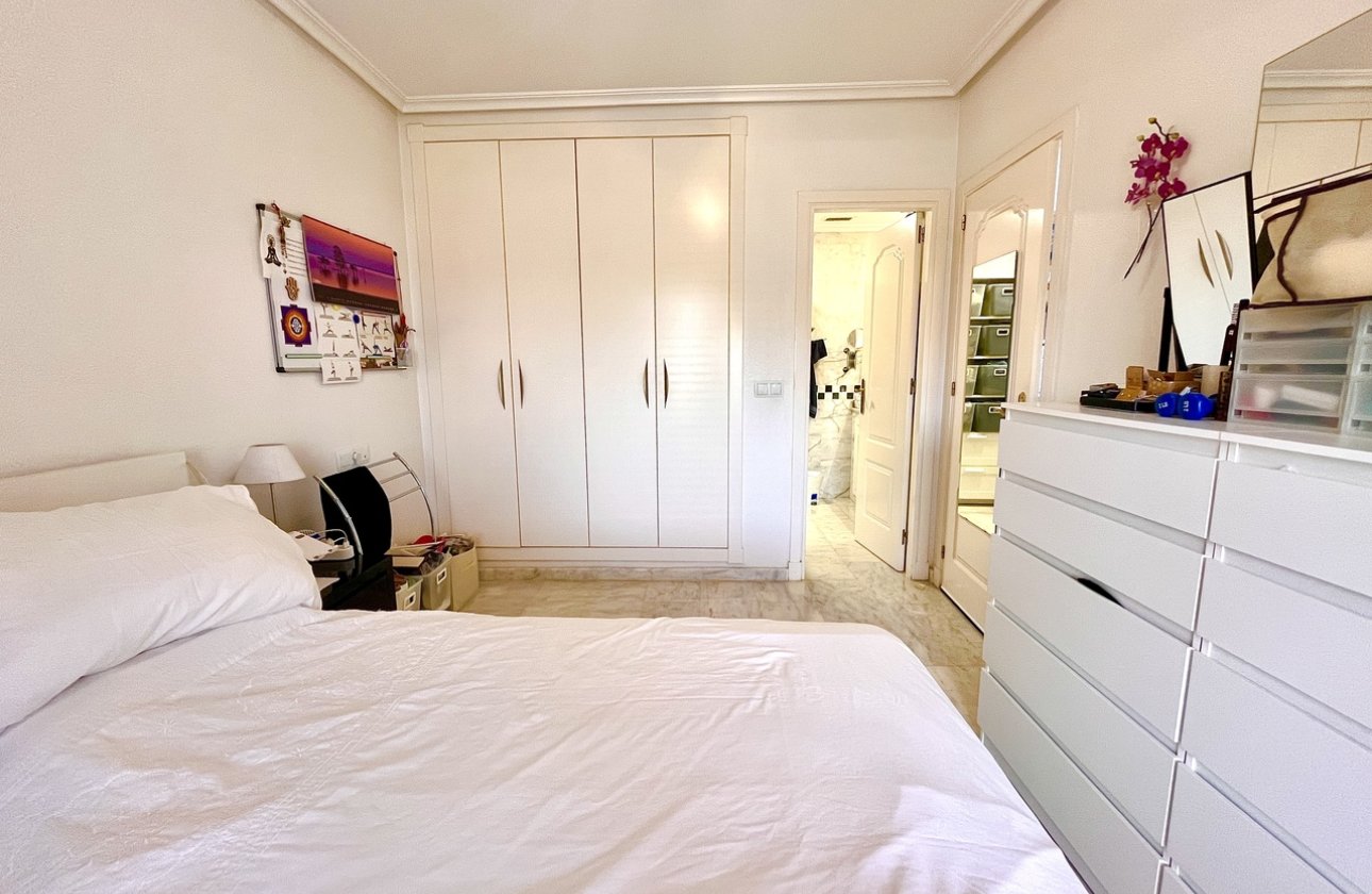 Resale - Apartment -
Villamartin - Costa Blanca