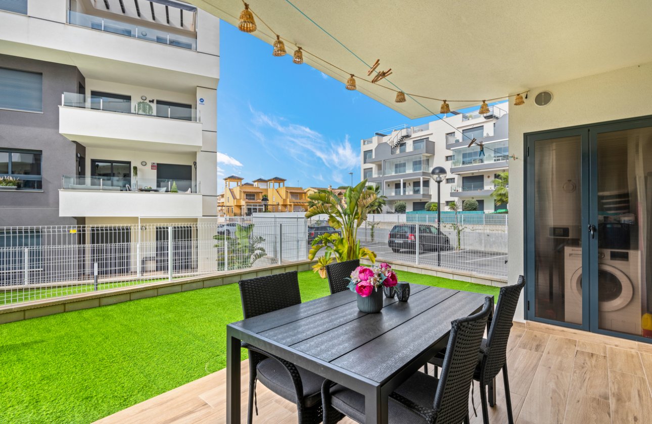 Resale - Apartment -
Villamartin - Costa Blanca