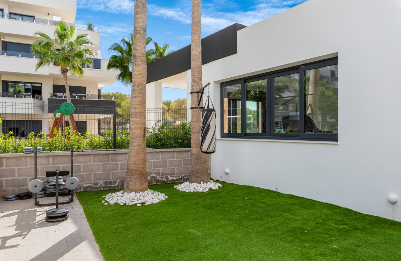 Resale - Apartment -
Villamartin - Costa Blanca