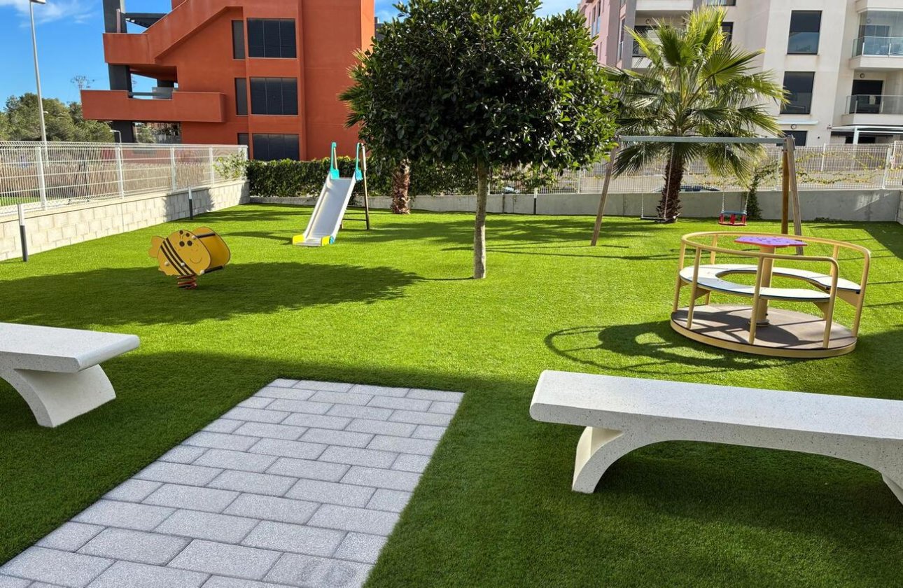 Resale - Apartment -
Villamartin - Costa Blanca