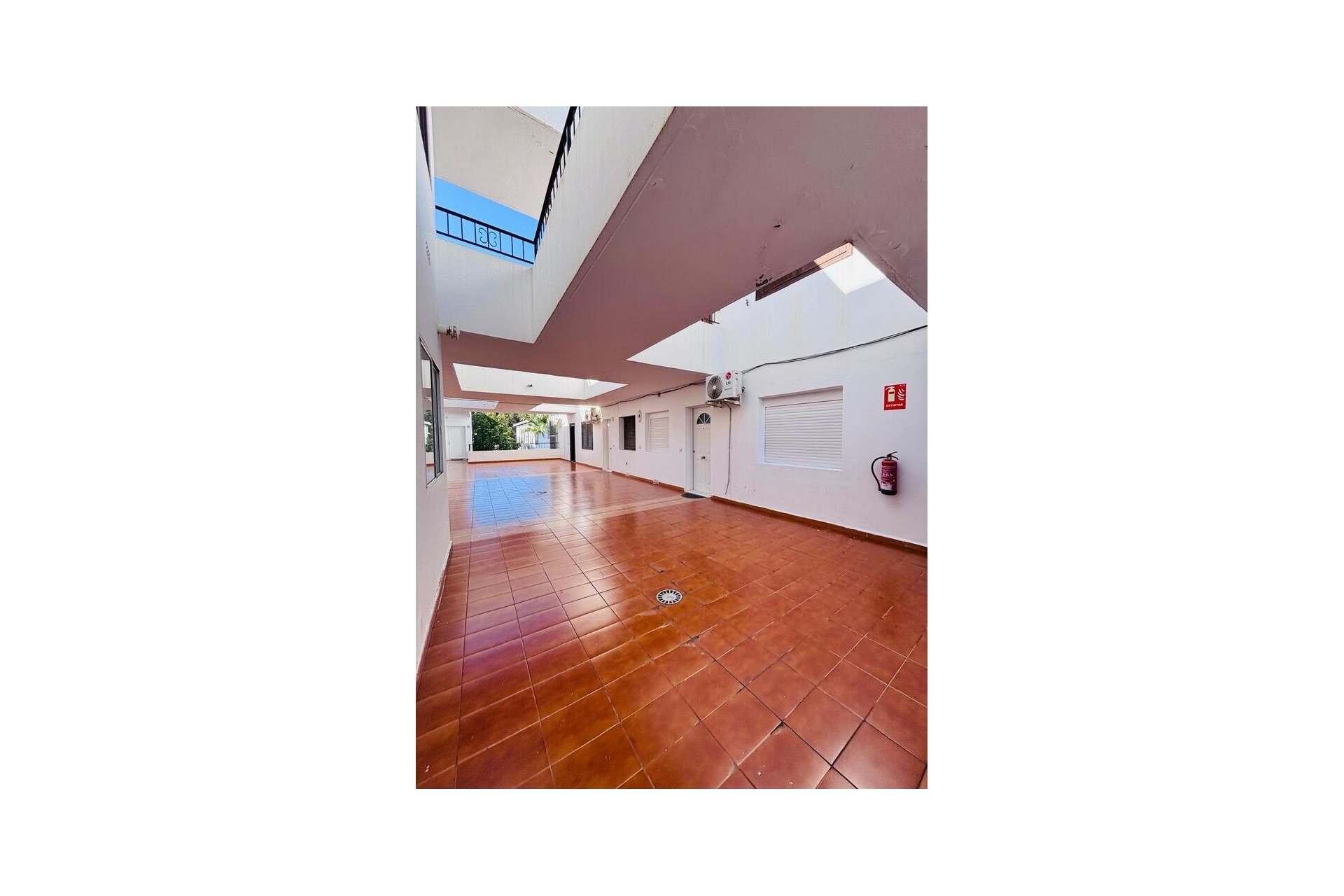 Resale - Apartment -
Villamartin - Costa Blanca