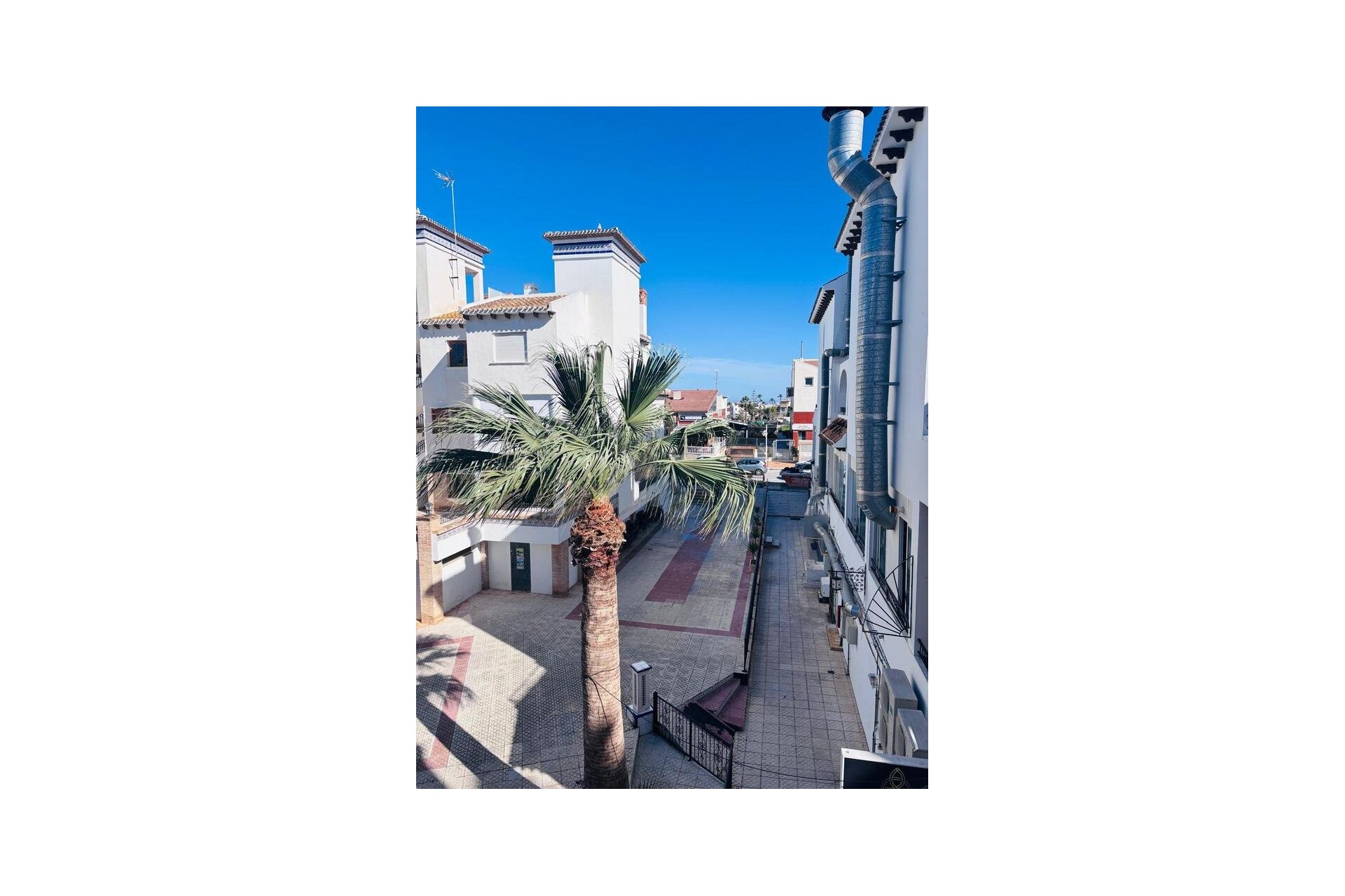 Resale - Apartment -
Villamartin - Costa Blanca
