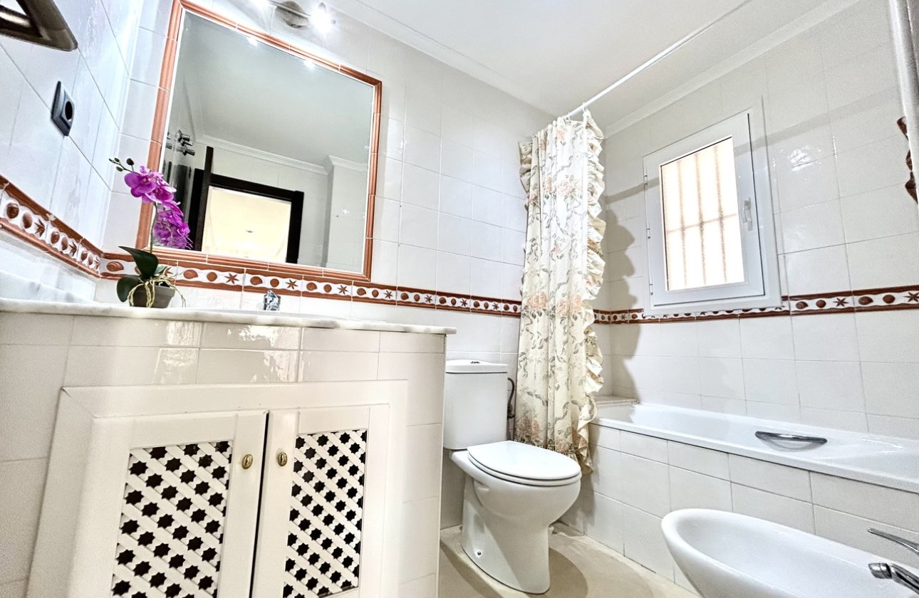 Resale - Apartment -
Villamartin - Costa Blanca