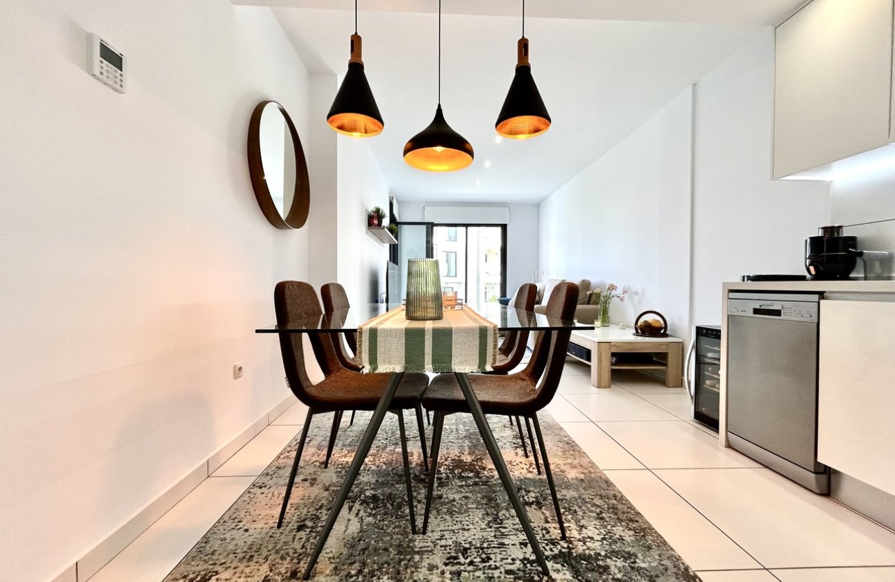 Resale - Apartment -
Villamartin - Costa Blanca