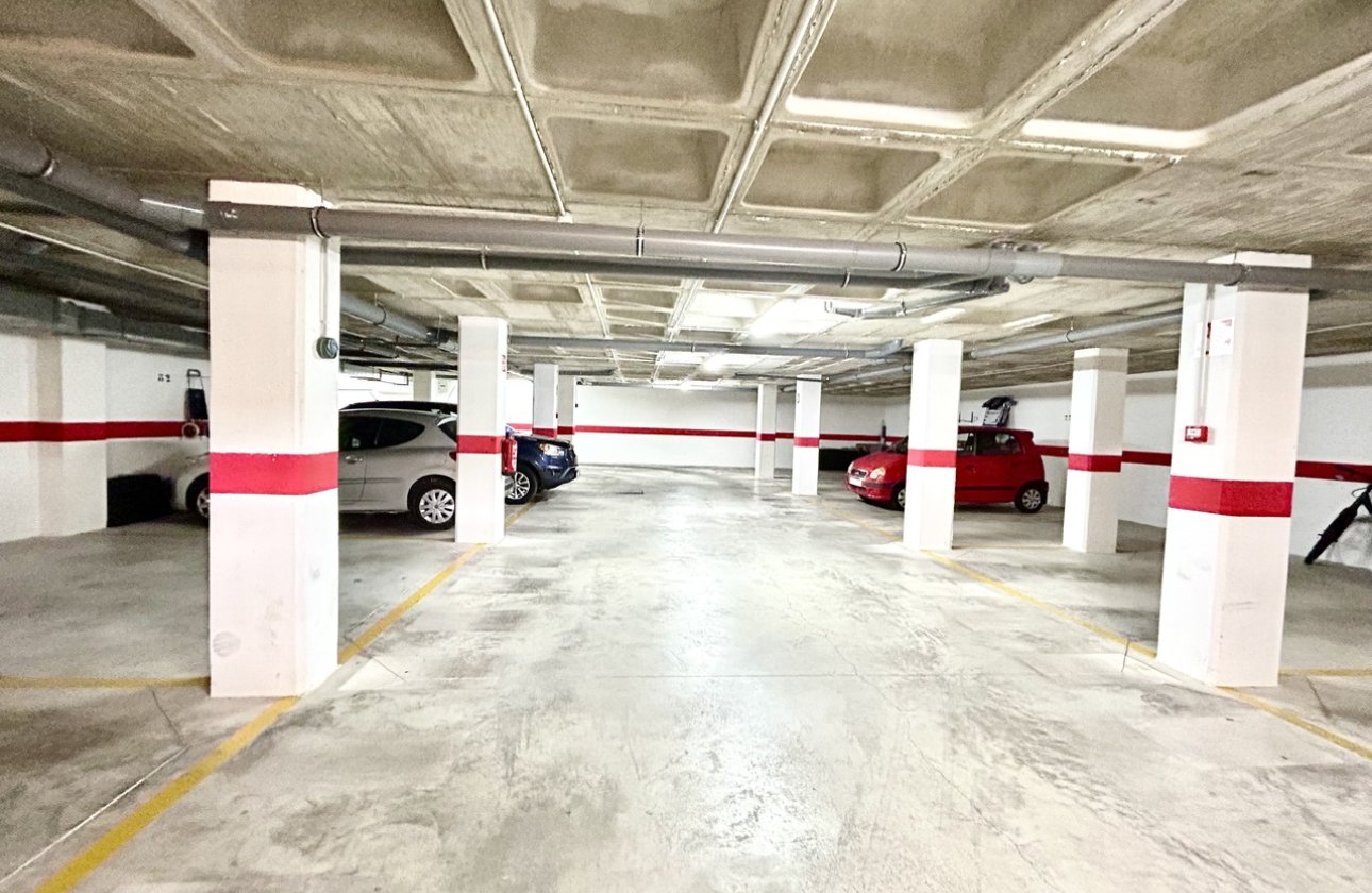 Resale - Apartment -
Villamartin - Costa Blanca