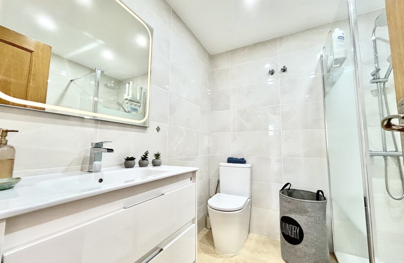 Resale - Apartment -
Villamartin - Costa Blanca