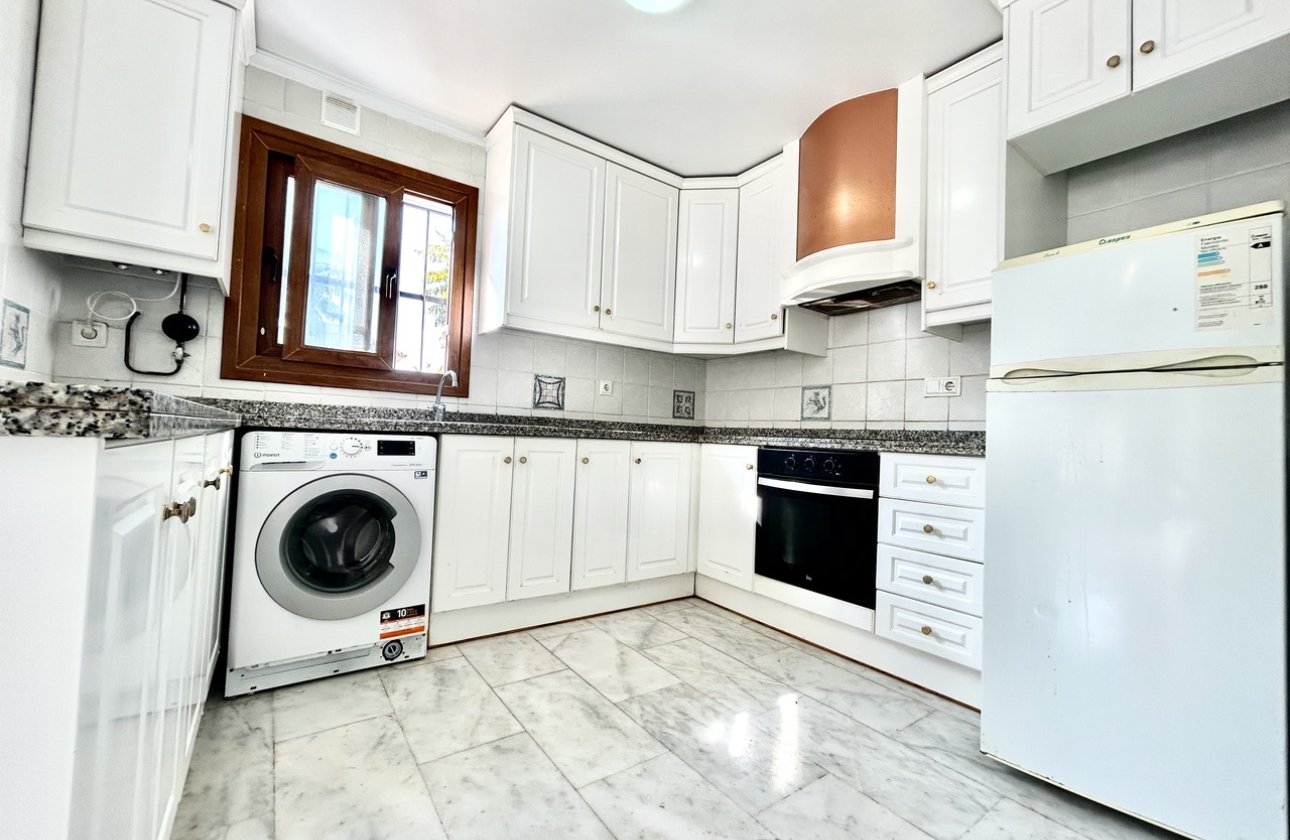 Resale - Apartment -
Villamartin - Costa Blanca