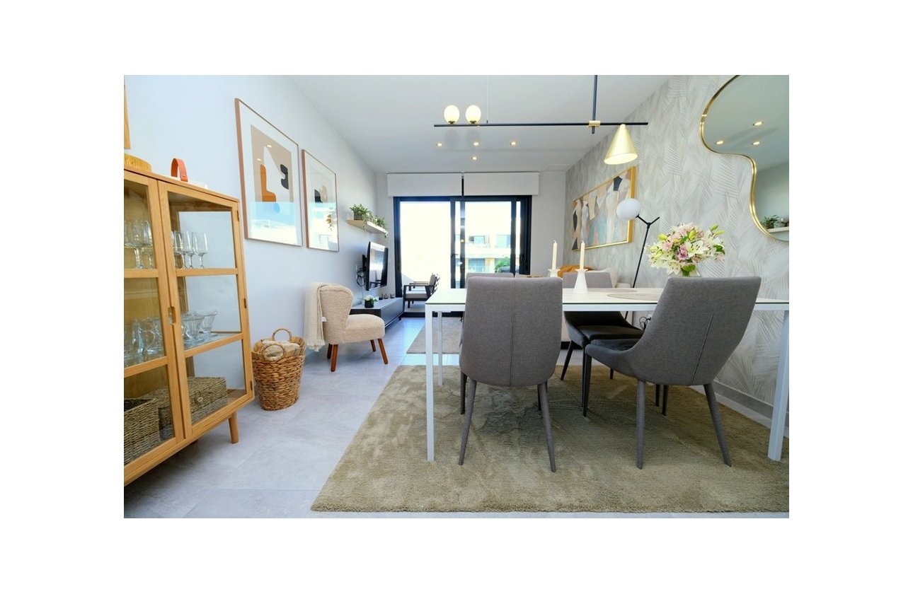 Resale - Apartment -
Villamartin - Costa Blanca