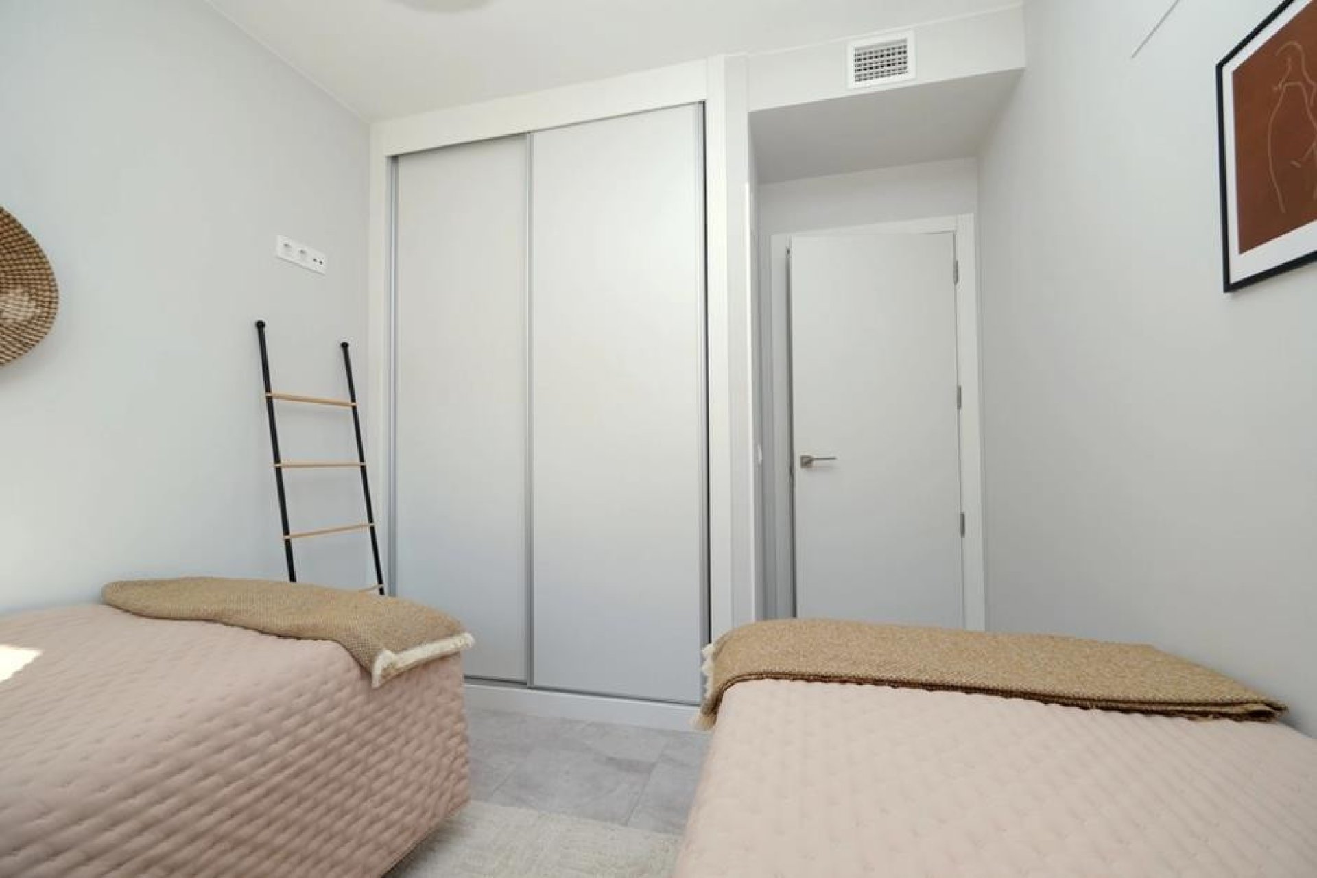 Resale - Apartment -
Villamartin - Costa Blanca