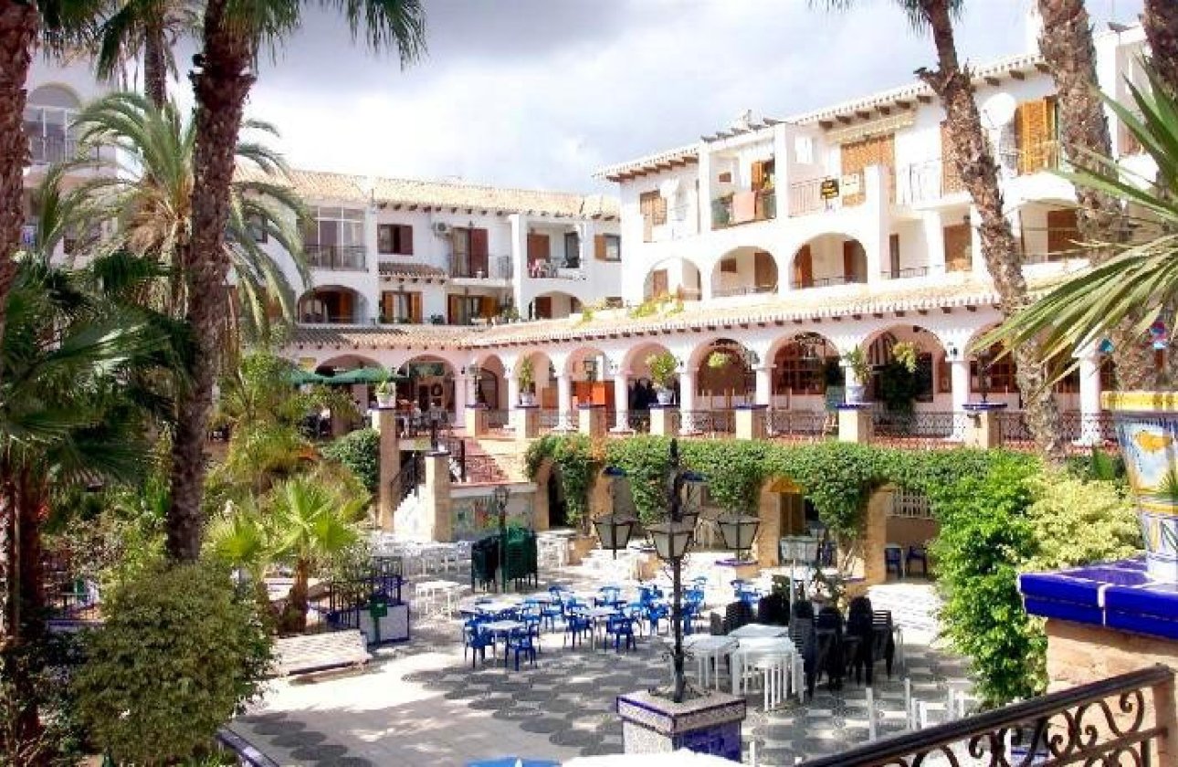 Resale - Apartment -
Villamartin - Costa Blanca