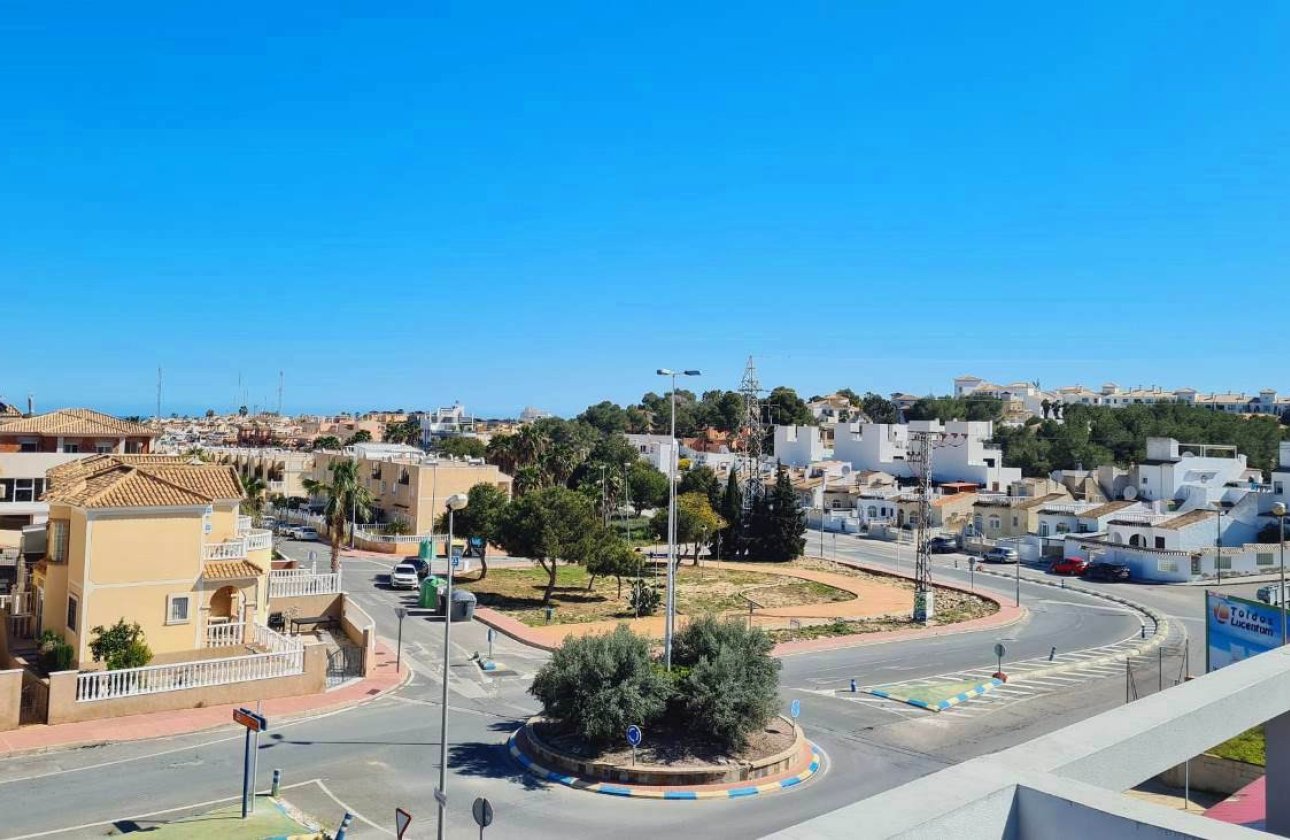 Resale - Apartment -
Villamartin - Costa Blanca