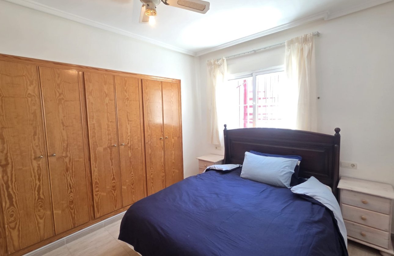 Resale - Apartment -
Villamartin - Costa Blanca
