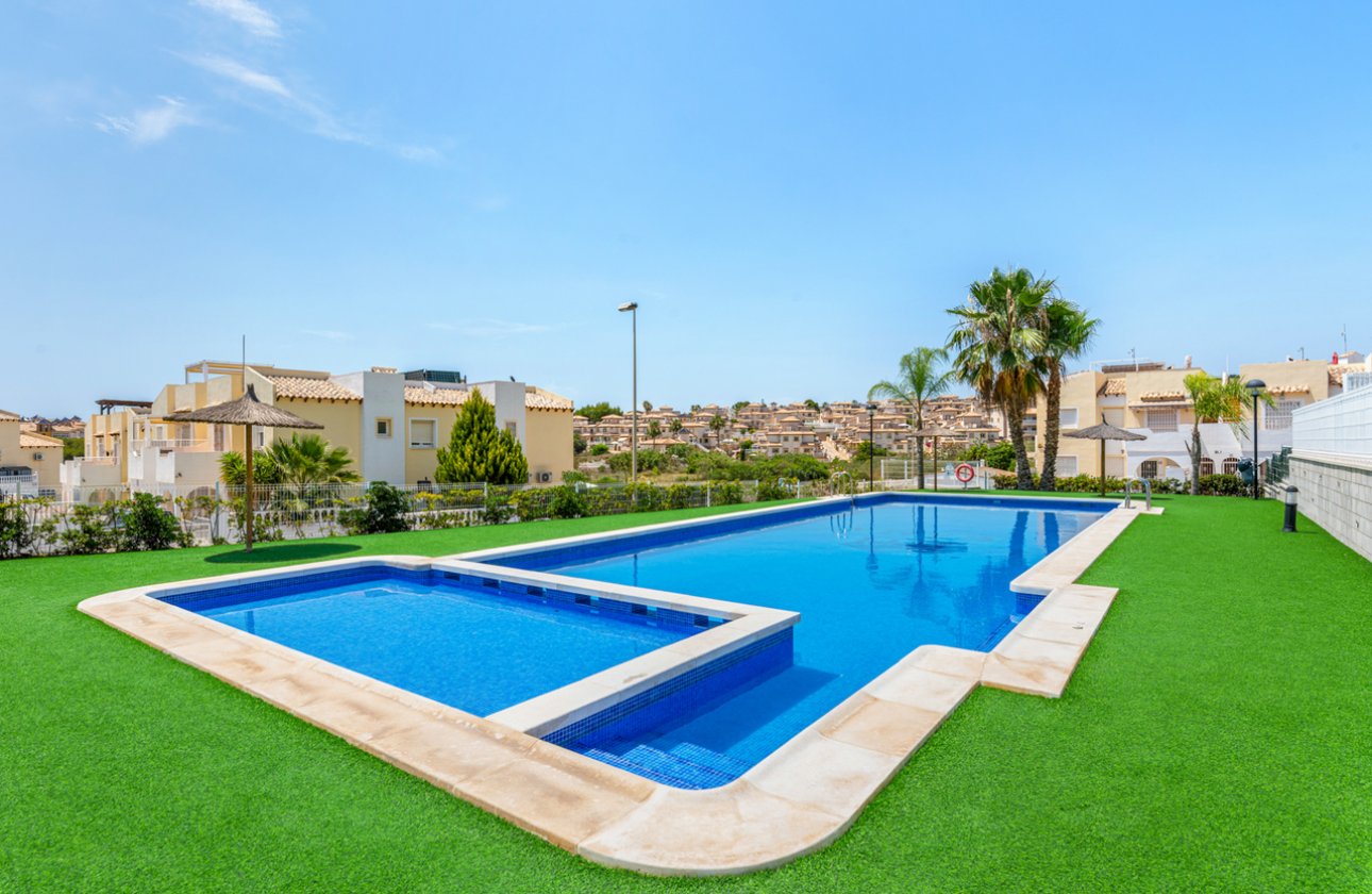 Resale - Apartment -
Villamartin - Costa Blanca