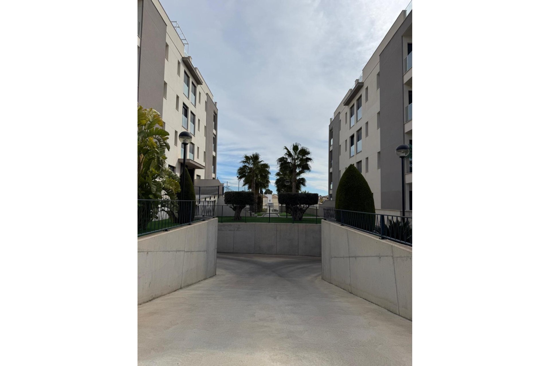 Resale - Apartment -
Villamartin - Costa Blanca