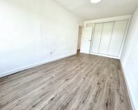 Resale - Apartment -
Villamartin - Costa Blanca