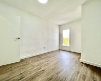 Resale - Apartment -
Villamartin - Costa Blanca