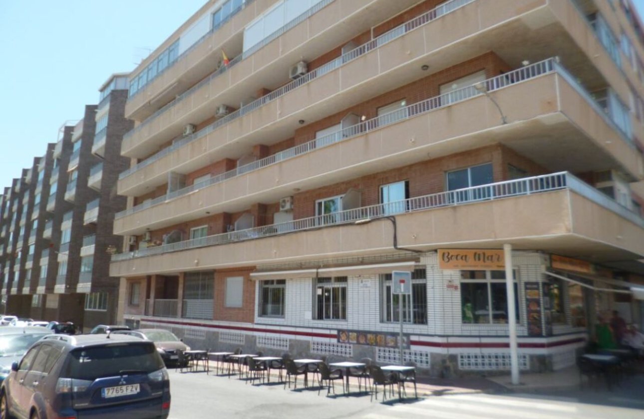 Resale - Apartment -
Villamartin - Costa Blanca