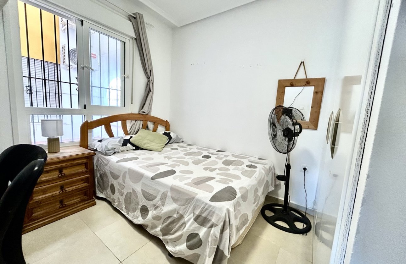 Resale - Apartment -
Villamartin - Costa Blanca
