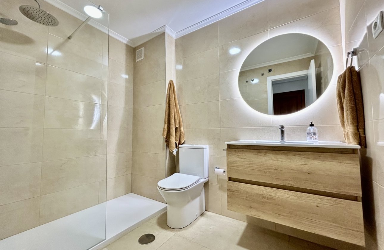 Resale - Apartment -
Villamartin - Costa Blanca