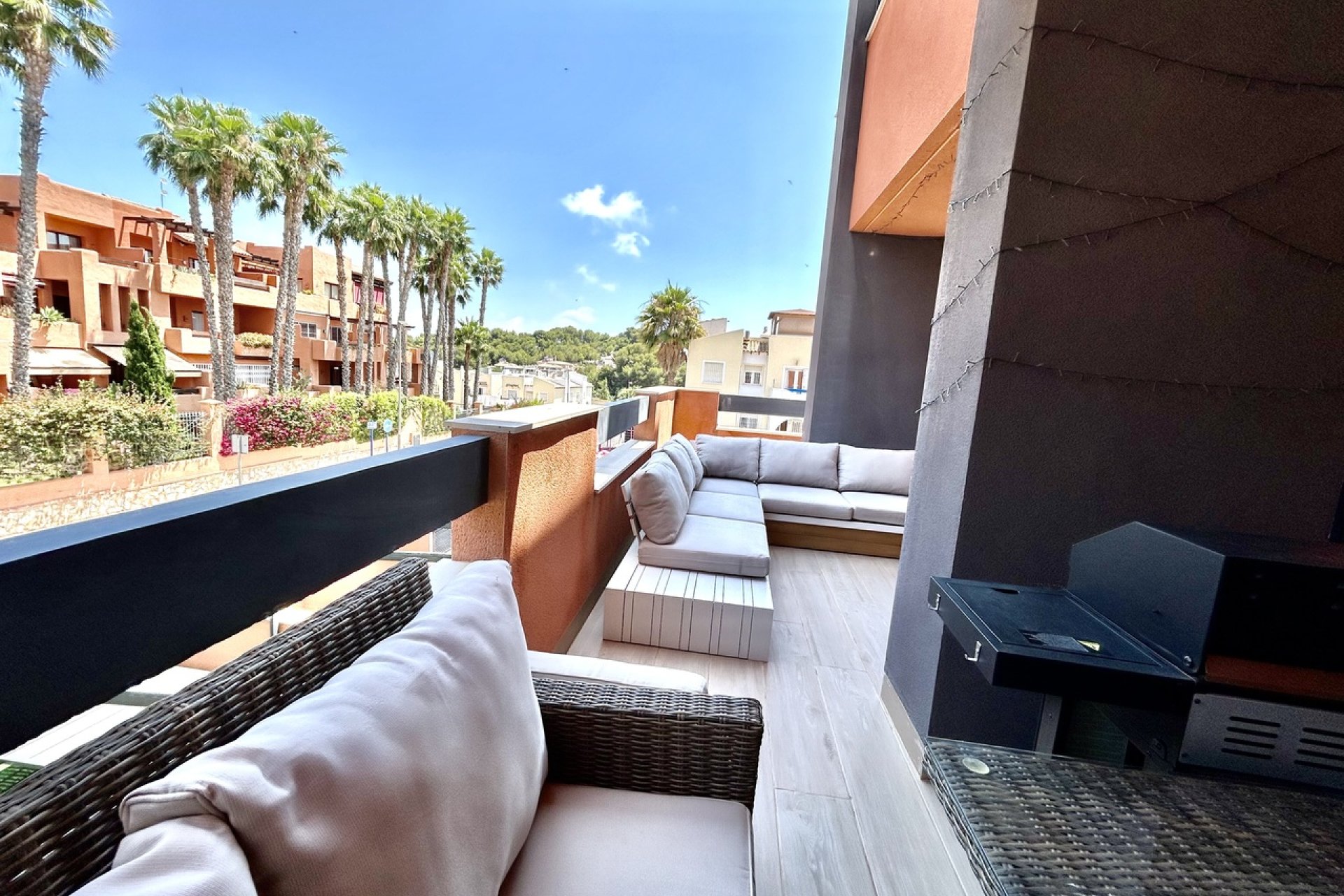 Resale - Apartment -
Villamartin - Costa Blanca