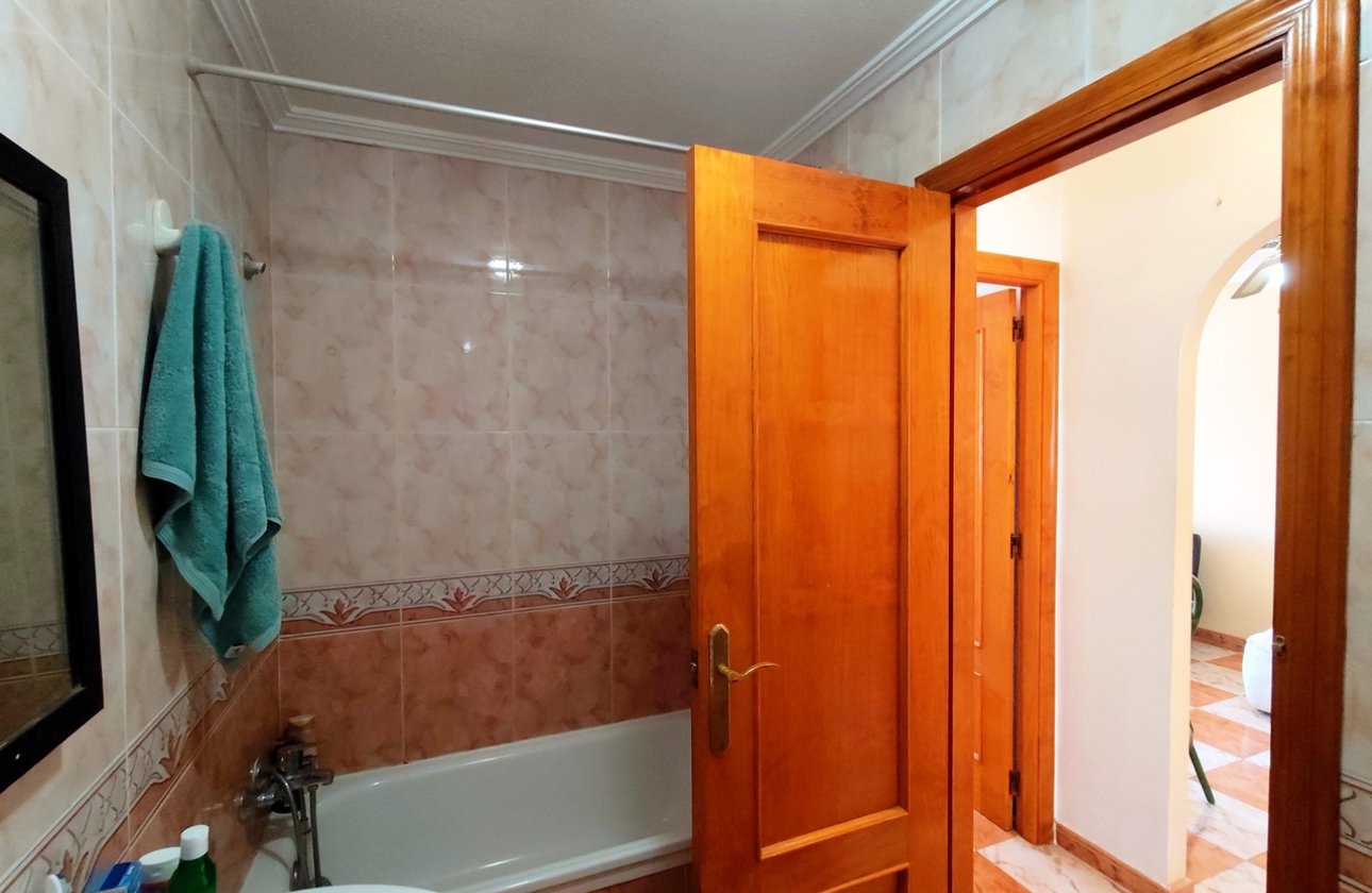 Resale - Apartment -
Villamartin - Costa Blanca