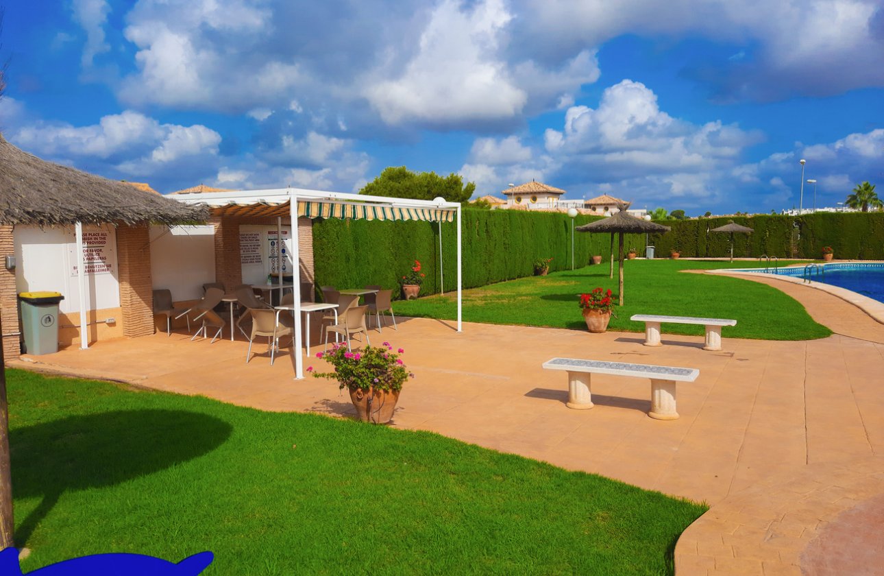 Resale - Apartment -
Villamartin - Costa Blanca