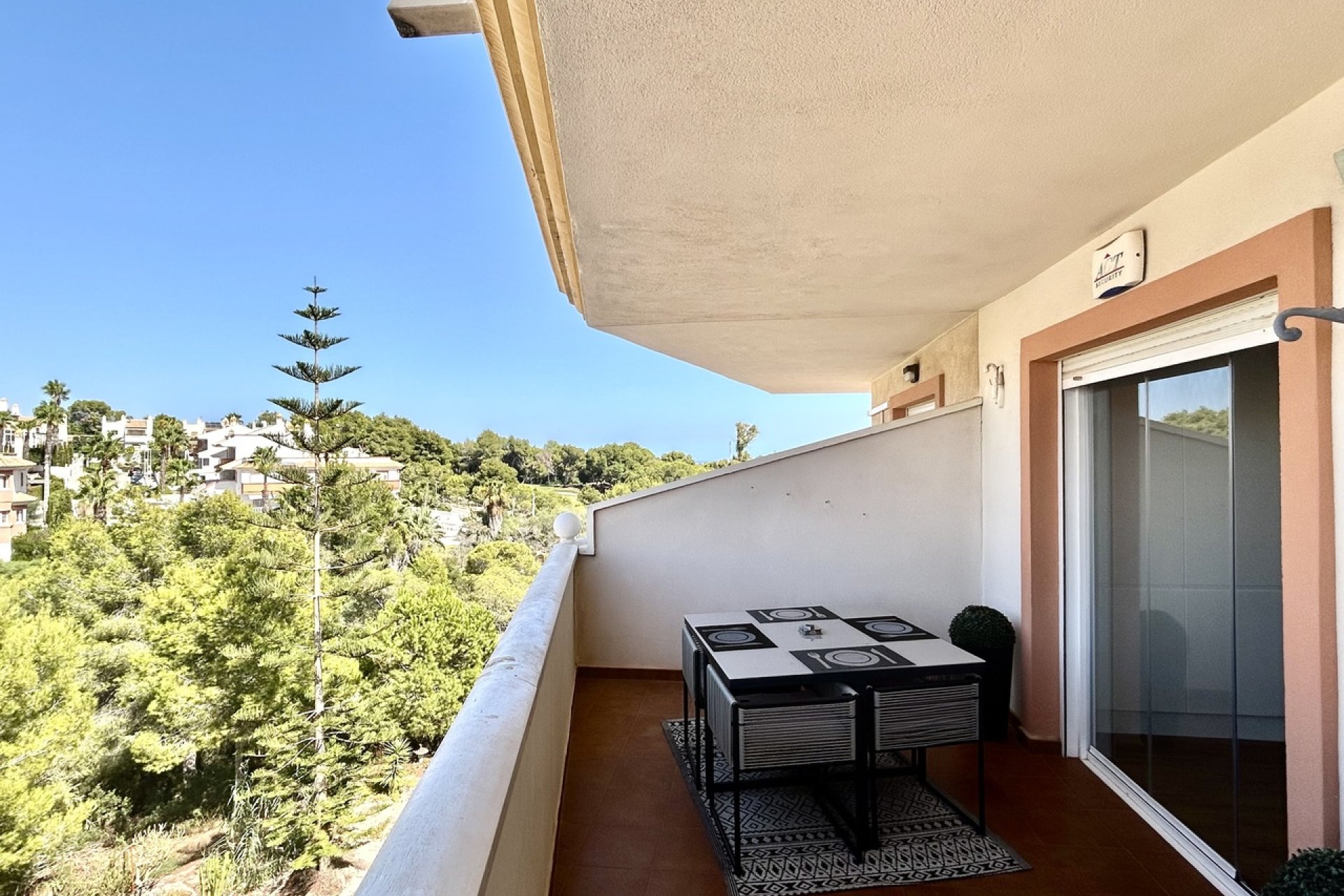 Resale - Apartment -
Villamartin - Costa Blanca