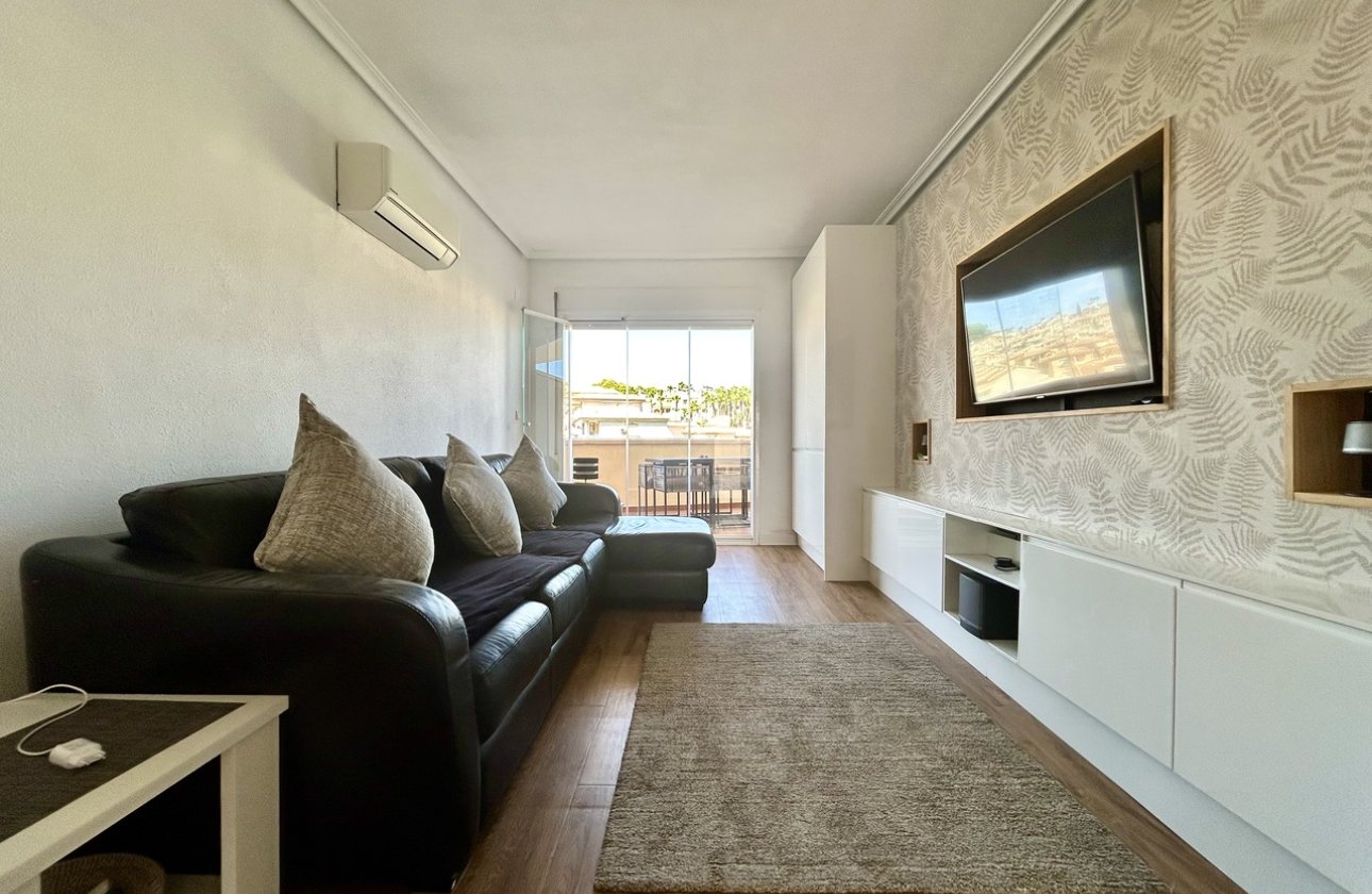 Resale - Apartment -
Villamartin - Costa Blanca