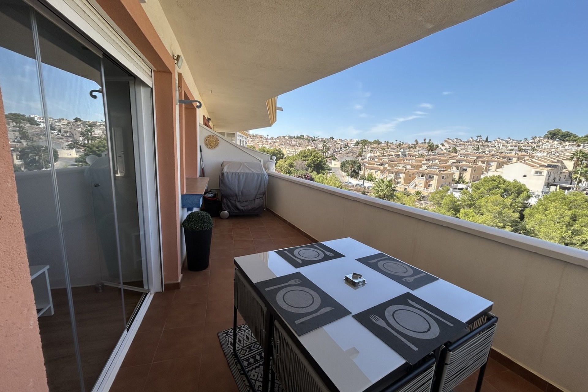 Resale - Apartment -
Villamartin - Costa Blanca