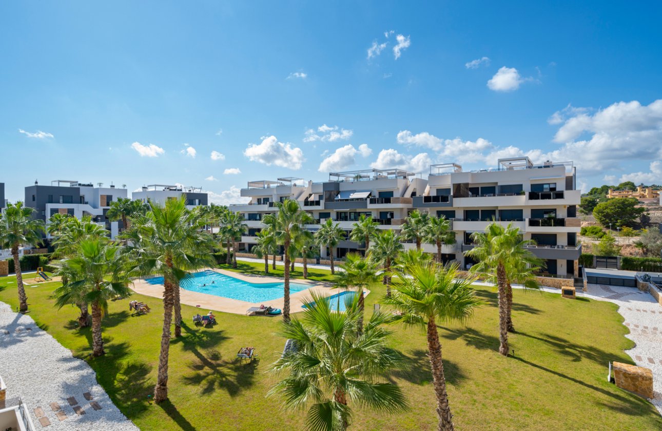 Resale - Apartment -
Villamartin - Costa Blanca