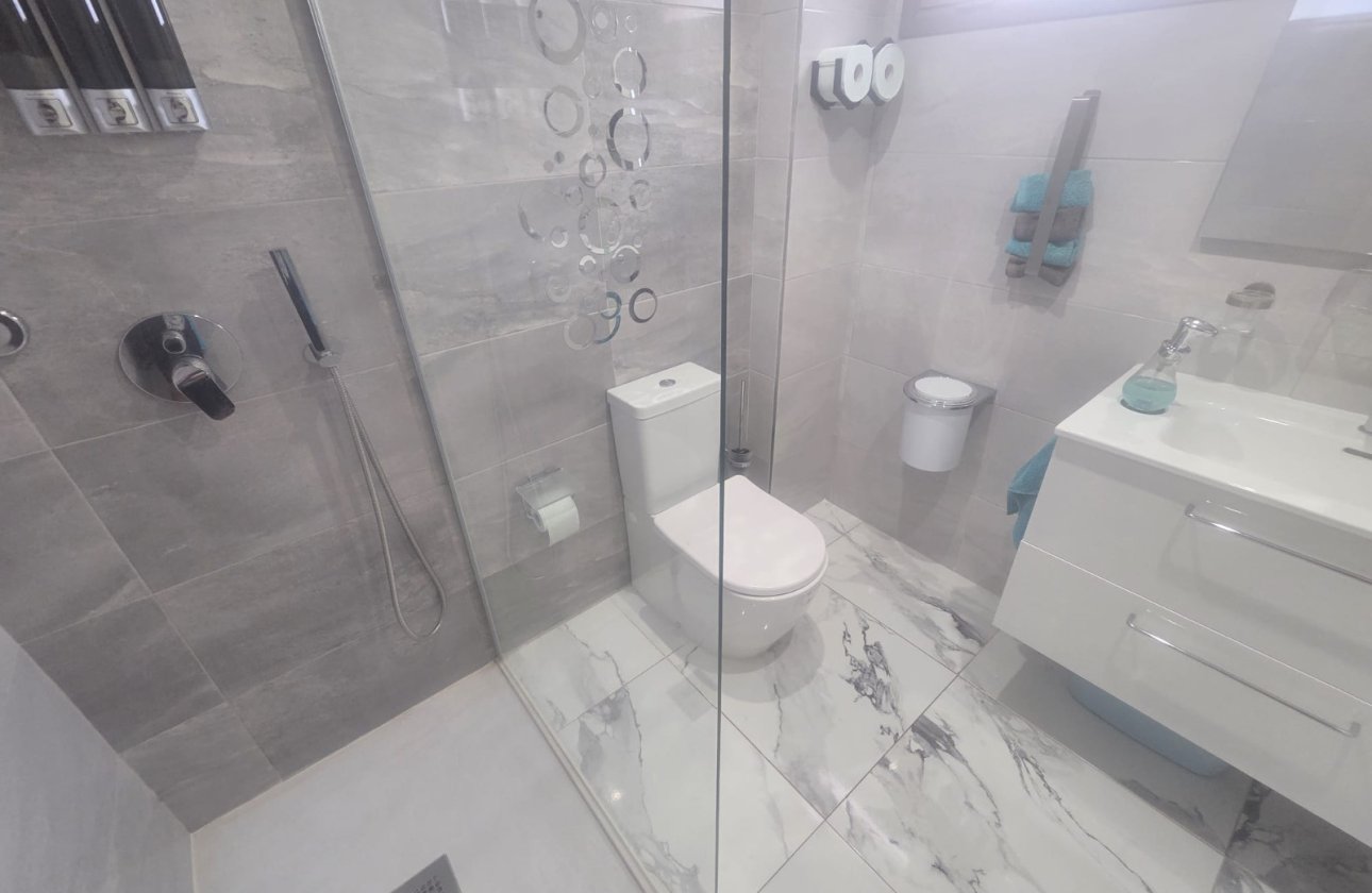 Resale - Apartment -
Villamartin - Costa Blanca