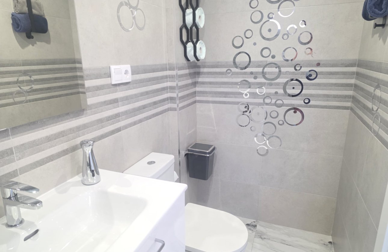 Resale - Apartment -
Villamartin - Costa Blanca