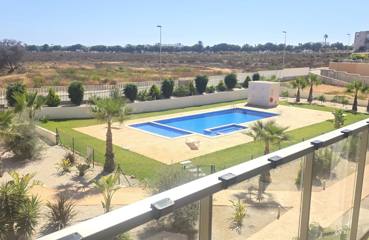Resale - Apartment -
Villamartin - Costa Blanca