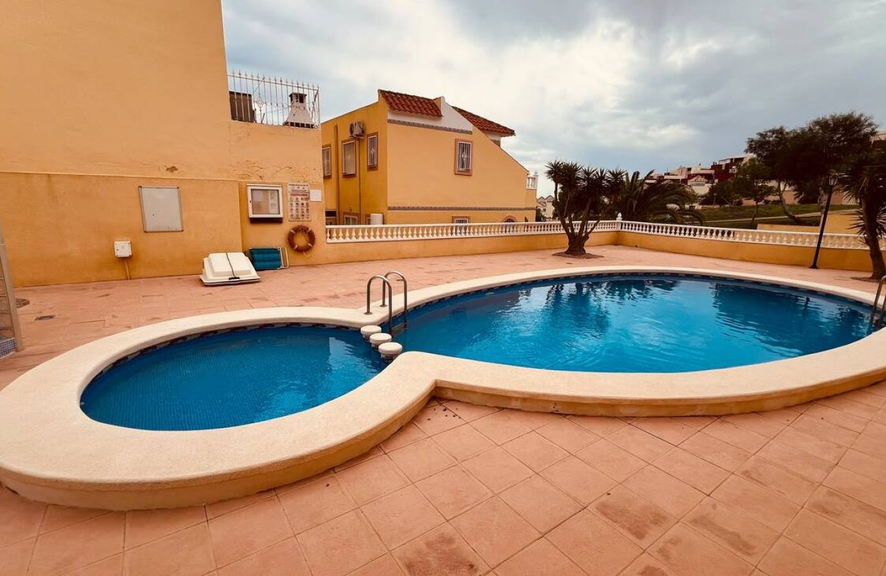 Resale - Apartment -
Villamartin - Costa Blanca