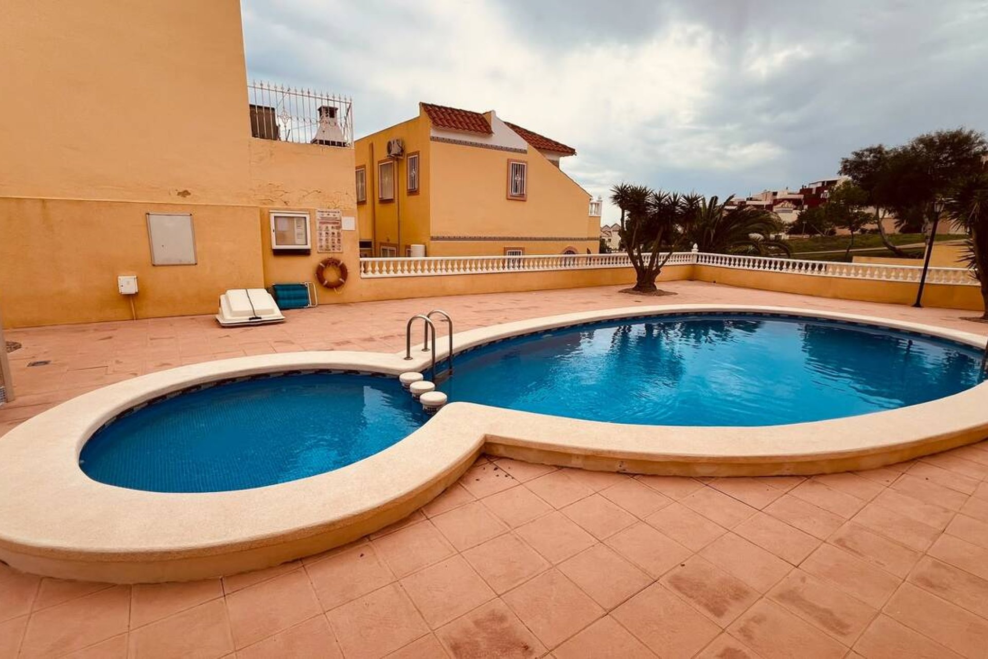Resale - Apartment -
Villamartin - Costa Blanca